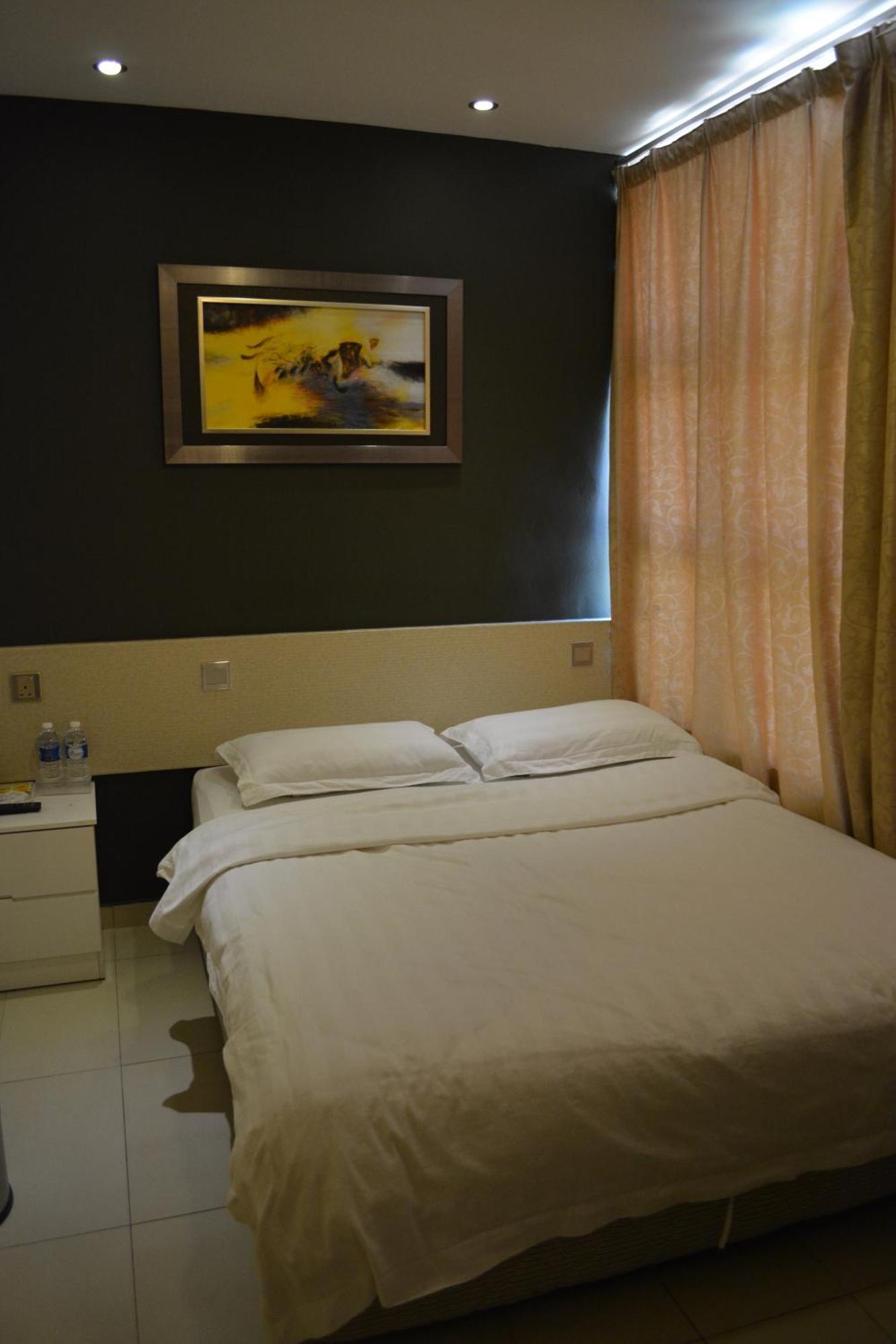 Putra One Avenue Hotel Seri Kembangan Rum bild